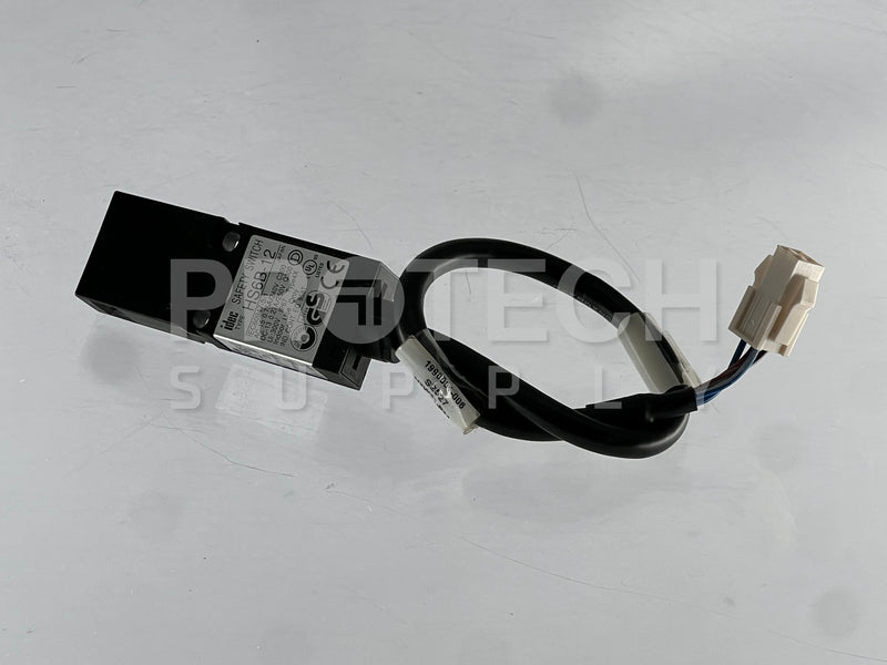 Load image into Gallery viewer, (Lot of 8) IDEC HS6B-12 Safety Interlock Switch