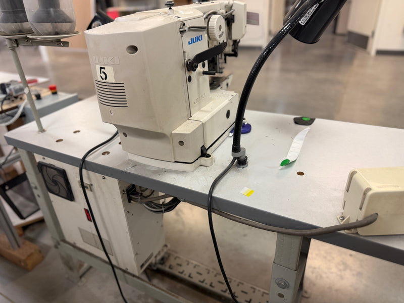 Load image into Gallery viewer, JUKI LK-1910HS Sewing Machine + Table Setup