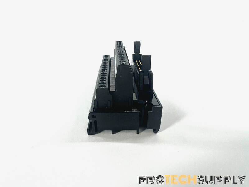 Load image into Gallery viewer, Keyence XC-T34E2 34-Electrode Converter Terminal Block NEW with WARRANTY