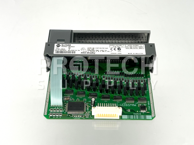 Load image into Gallery viewer, Allen-Bradley 1746-OB32 SLC 500 Output Module Ser D with WARRANTY