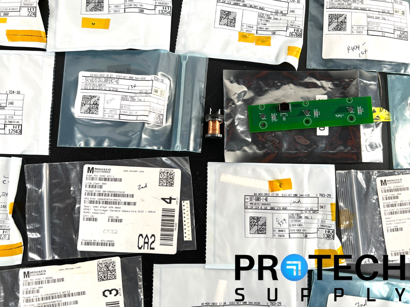 Load image into Gallery viewer, Lot of Misc Passive/Active Parts Capacitor/Resistor/Regulator/Transistor/Chip
