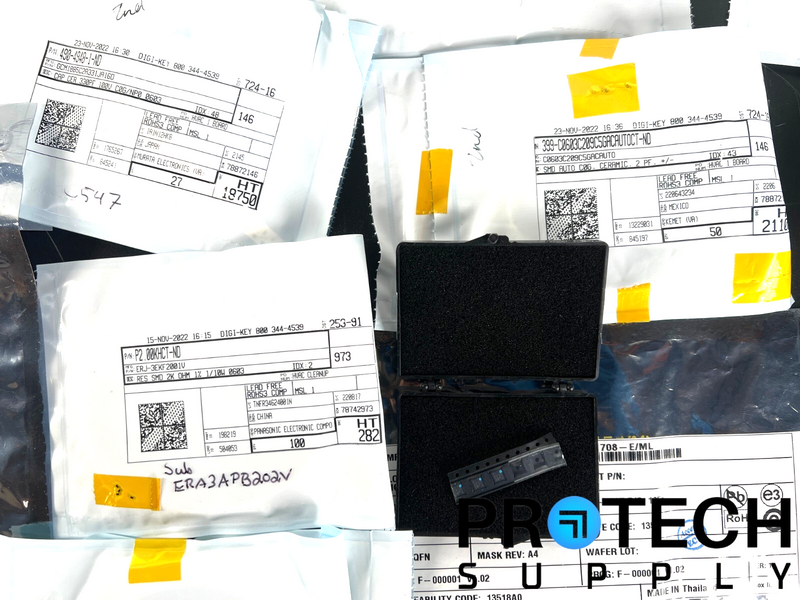 Load image into Gallery viewer, Lot of Miscellaneous Capacitor/Resistor/Regulator/Transistor/Chip