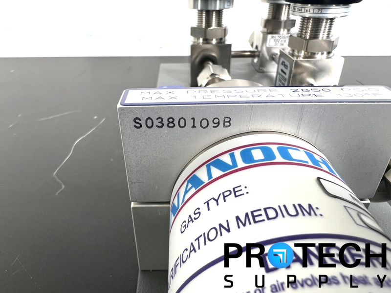 Load image into Gallery viewer, Matheson S1060-0242-001 Nitrogen Gas Purification System NEW with WARRANTY