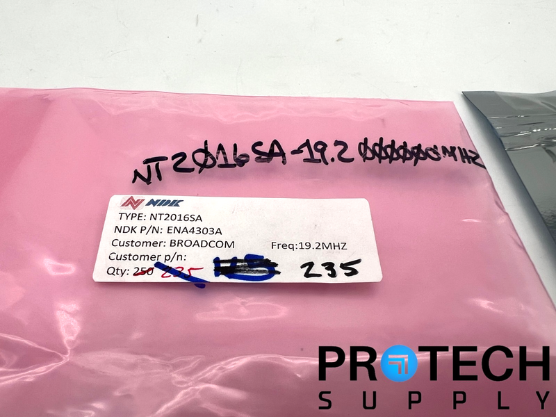 Load image into Gallery viewer, (235/Pk) NDK NT2016SA Oscillator 19.2MHZ with WARRANTY