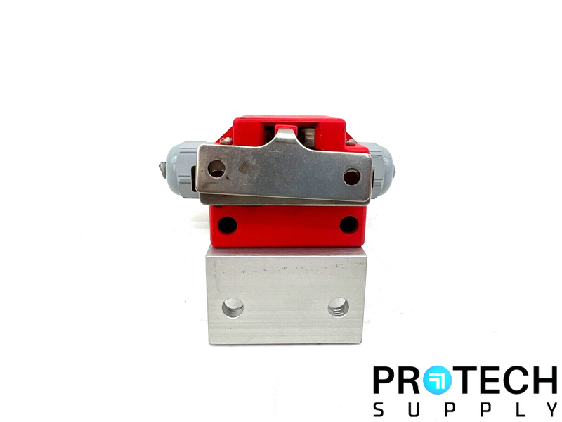 Load image into Gallery viewer, Allen-Bradley Safety Switch 440K-T11207 with WARRANTY