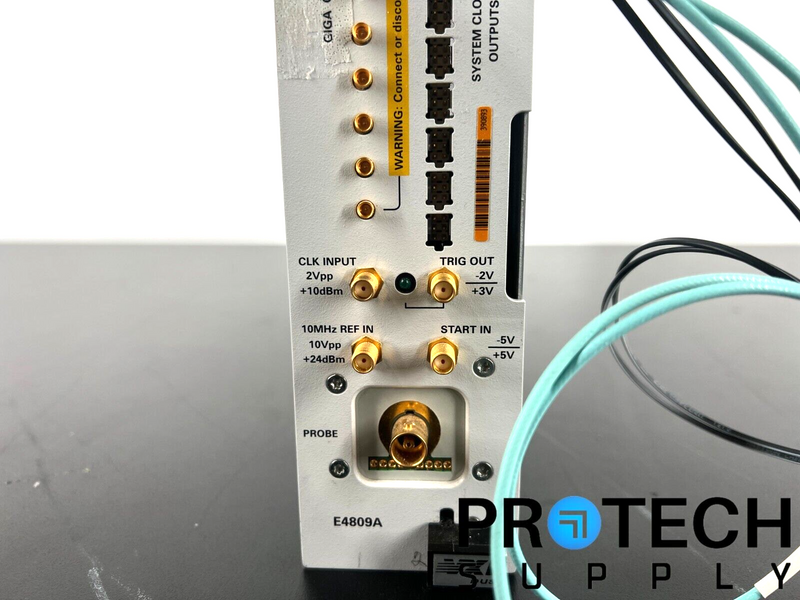 Load image into Gallery viewer, Agilent E4809A-CFG001 Central Clock VXI C-Size 13.5 GHz with WARRANTY