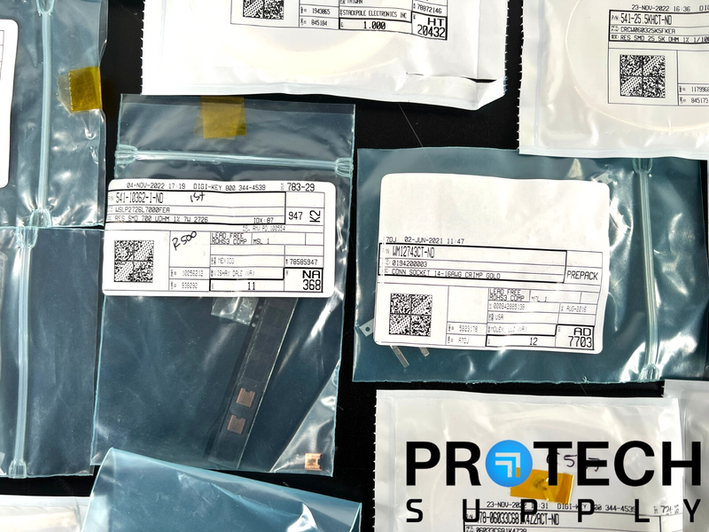 Load image into Gallery viewer, Lot of Misc Passive/Active Parts Capacitor/Resistor/Regulator/Transistor/Chip