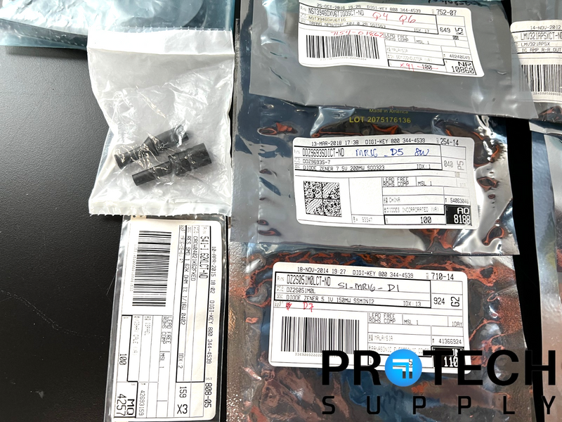 Load image into Gallery viewer, Lot of Misc Capacitors / Resistors / Transistors / Chokes / Diode / IC Drivers