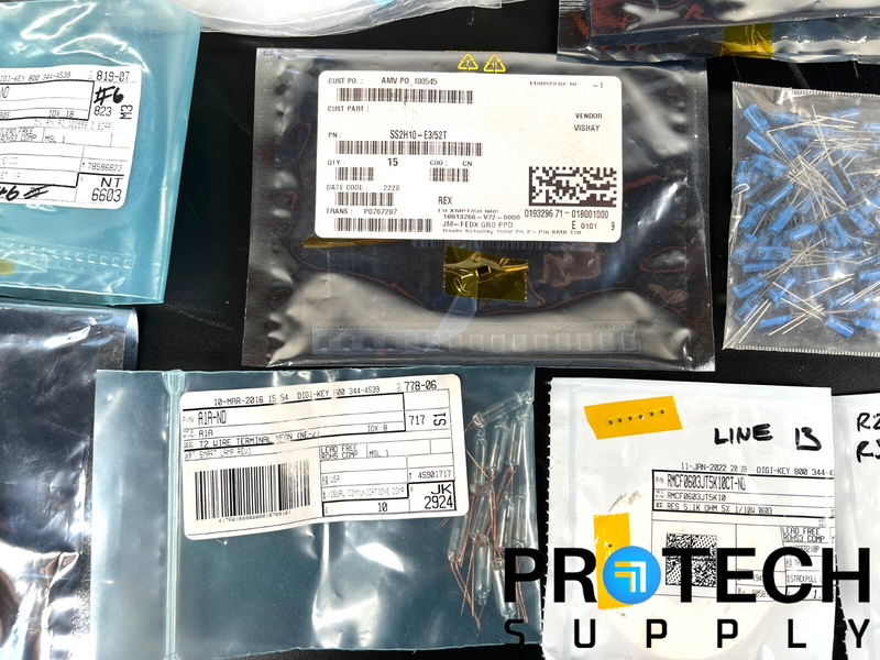 Load image into Gallery viewer, Lot of Misc Passive/Active Parts Capacitor/Resistor/Regulator/Transistor/Chip
