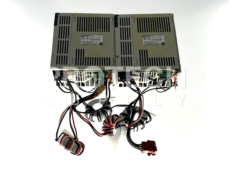 Load image into Gallery viewer, (Lot of 4) Mitsubishi MR-J2S-40B1-EH018 AC Servo Drive FOR PARTS / REPAIR