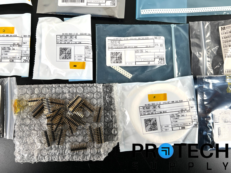 Load image into Gallery viewer, Lot of Misc Passive/Active Parts Capacitor/Resistor/Regulator/Transistor/Chip