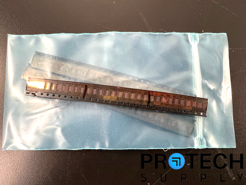 Load image into Gallery viewer, (436/Pk) Micro Crystal CC7V-T1A 32.768kHz Crystal Oscillators with WARRANTY