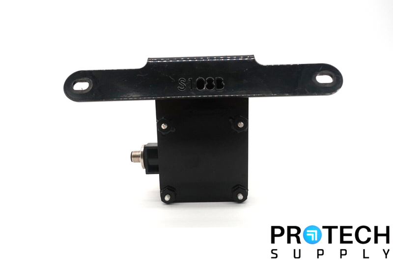 Load image into Gallery viewer, Banner Engineering SSA-EB2P-04ED1Q8 Emergency Stop Button w/ Bracket w/ WARRANTY