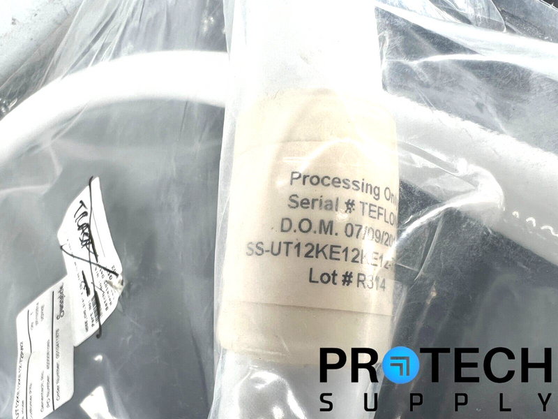 Load image into Gallery viewer, Swagelok SS-UT12KE12KE12-72PW2 U-Series PFA Hose NEW