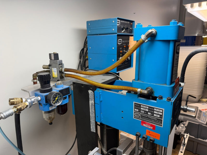 Load image into Gallery viewer, CASSCO HPS-1000 Hot Stamping Machine + Avantco Convection Oven