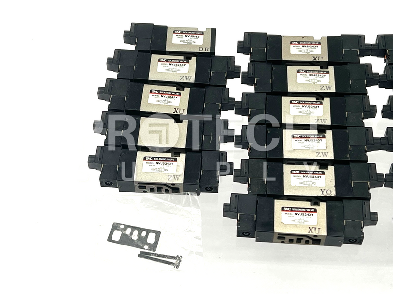 Load image into Gallery viewer, (Lot of 22) SMC NVJ5243Y Solenoid Valve 15~100psi