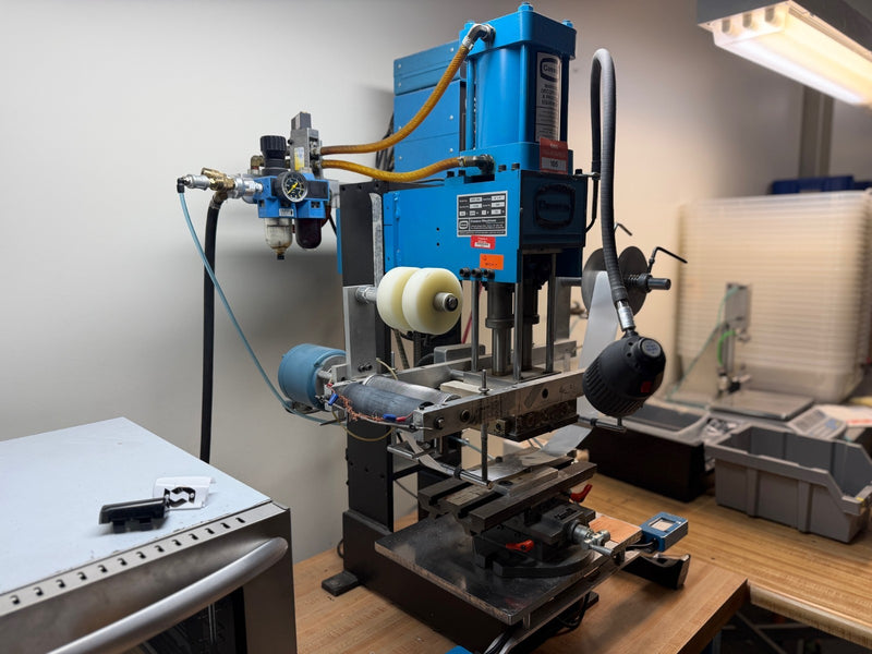 Load image into Gallery viewer, CASSCO HPS-1000 Hot Stamping Machine + Avantco Convection Oven