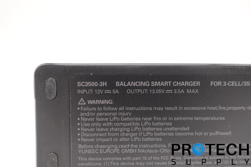 Load image into Gallery viewer, Yuneec SC3500-3H 3-Port Battery Charger for Mantis Q Drone NEW with WARRANTY