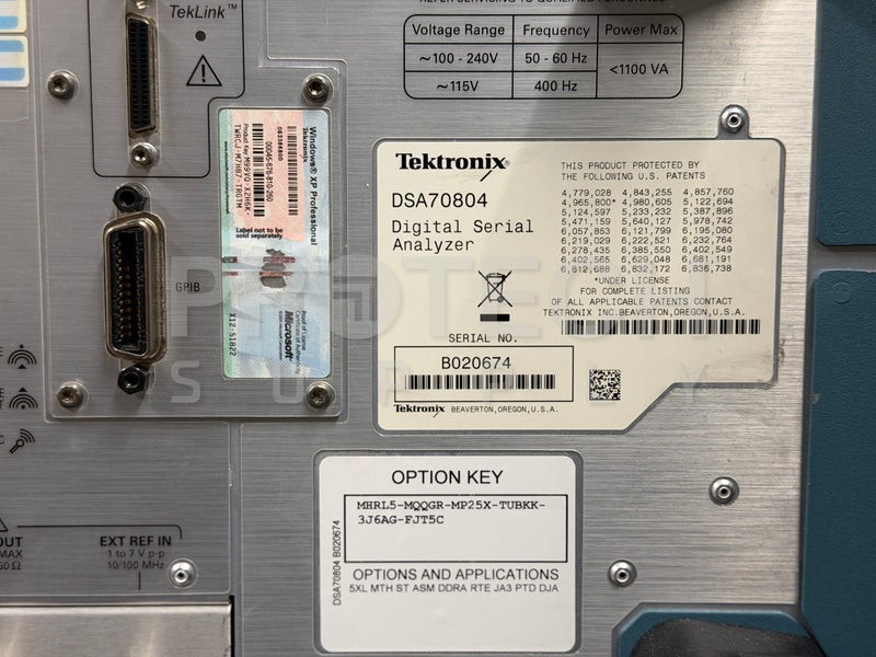 Load image into Gallery viewer, Tektronix DSA 70804 Digital Serial Analyzer SCREEN DEFECTIVE for PARTS/REPAIR