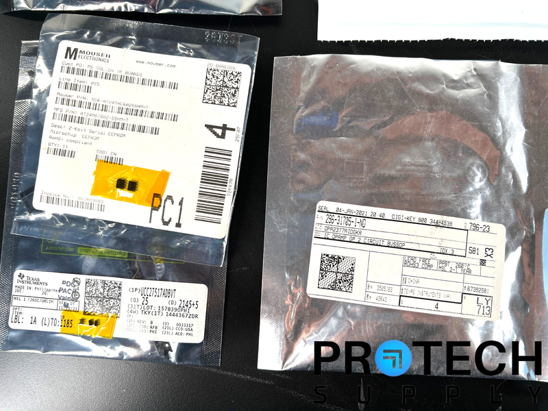 Load image into Gallery viewer, Lot of Misc Passive/Active Parts Capacitor/Resistor/Regulator/Transistor/Chip