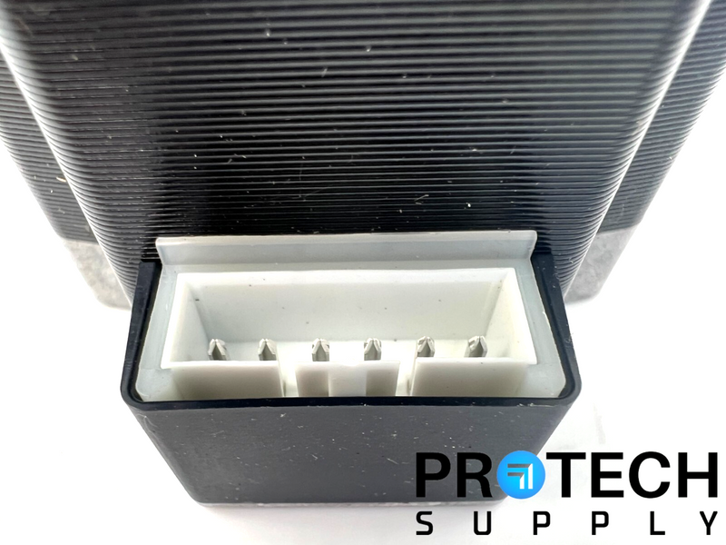 Load image into Gallery viewer, Oriental Motor PKP268D28A Stepping Motor DC 2.8A 1.23Ohm 1.8deg/STEP w/ WARRANTY