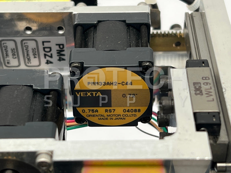 Load image into Gallery viewer, (Lot of 6) Vexta PMM33AH2-C44 Stepper Motor Clamp Assembly