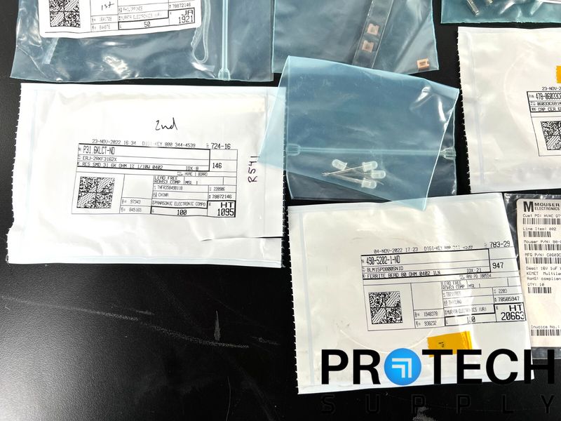 Load image into Gallery viewer, Lot of Misc Passive/Active Parts Capacitor/Resistor/Regulator/Transistor/Chip