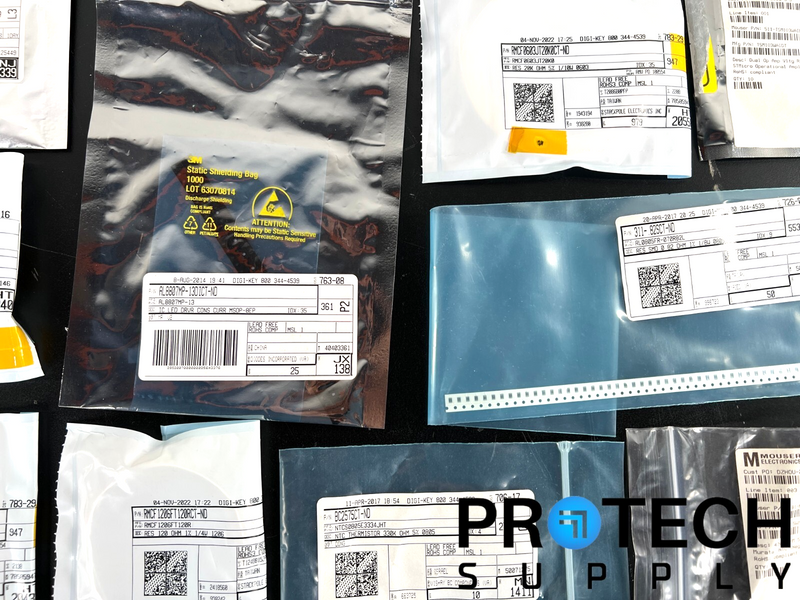 Load image into Gallery viewer, Lot of Misc Passive/Active Parts Capacitor/Resistor/Regulator/Transistor/Chip