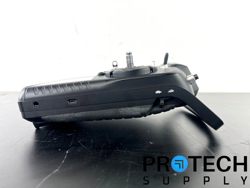 Load image into Gallery viewer, Yuneec Typhoon Q500 4K Quadcopter Drone with WARRANTY