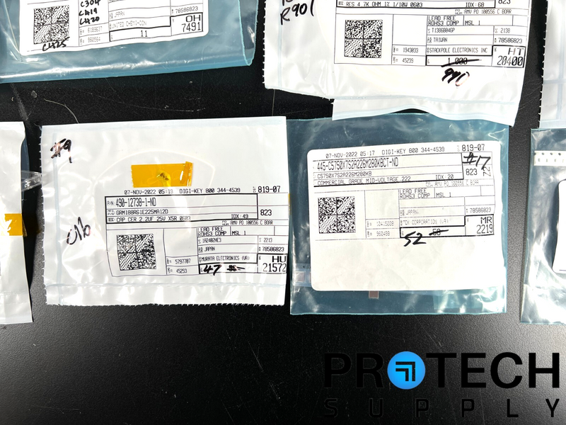 Load image into Gallery viewer, Lot of Misc Passive/Active Parts Capacitor/Resistor/Regulator/Transistor/Chip