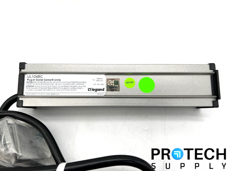 Load image into Gallery viewer, Wiremold UL104BC Plug-in Outlet Center Units NEW with WARRANTY
