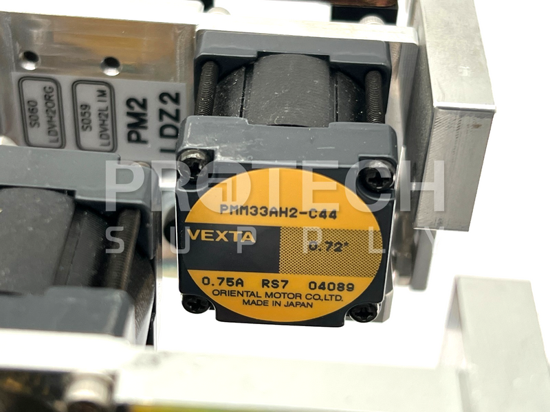 Load image into Gallery viewer, (Lot of 6) Vexta PMM33AH2-C44 Stepper Motor Clamp Assembly