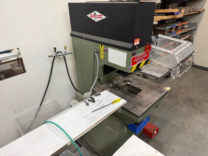 Load image into Gallery viewer, Metal Muncher GB-40SP Hydraulic Punch Press 40 Ton