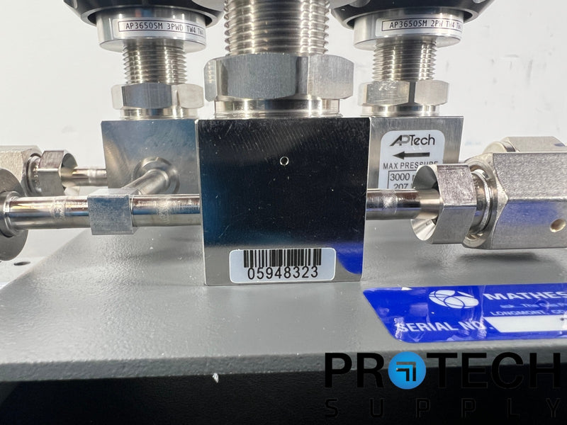 Load image into Gallery viewer, Matheson S1060-0242-001 Nitrogen Gas Purification System NEW with WARRANTY