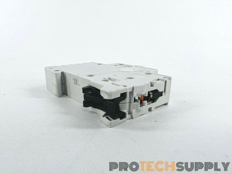 Load image into Gallery viewer, Allen Bradley 1492-SPM1C030 Series D Circuit Breaker