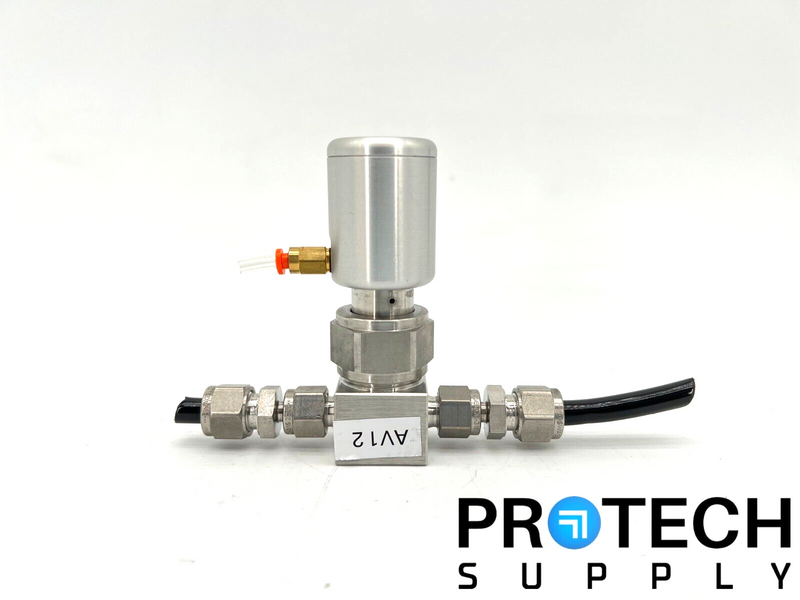 Load image into Gallery viewer, Swagelok SS-BNS4-C Steel High Purity Bellows Sealed Valve with WARRANTY