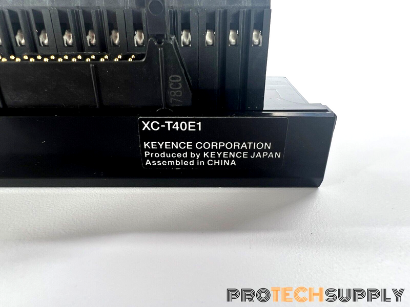 Load image into Gallery viewer, Keyence XC-T40E1 40-Electrode European Converter Terminal Block NEW w/ WARRANTY