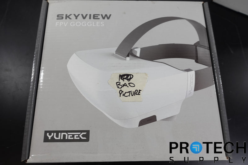 Load image into Gallery viewer, Lot of 7 Yuneec Typhoon Skyview YUNTYSKL For Parts / REPAIR