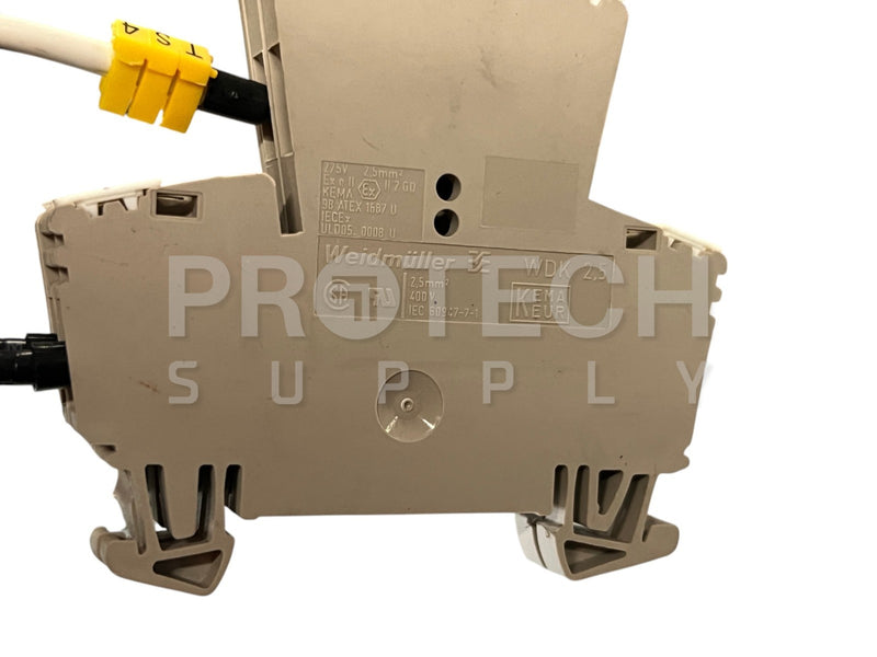 Load image into Gallery viewer, Lot of Misc Wago / Weidmuller / MK Electric / Elmex Terminal Block