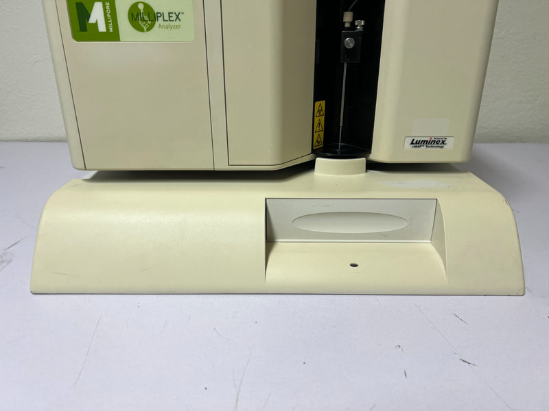 Load image into Gallery viewer, Luminex 100/200 Analyzer System + Luminex XYP + Luminex SD