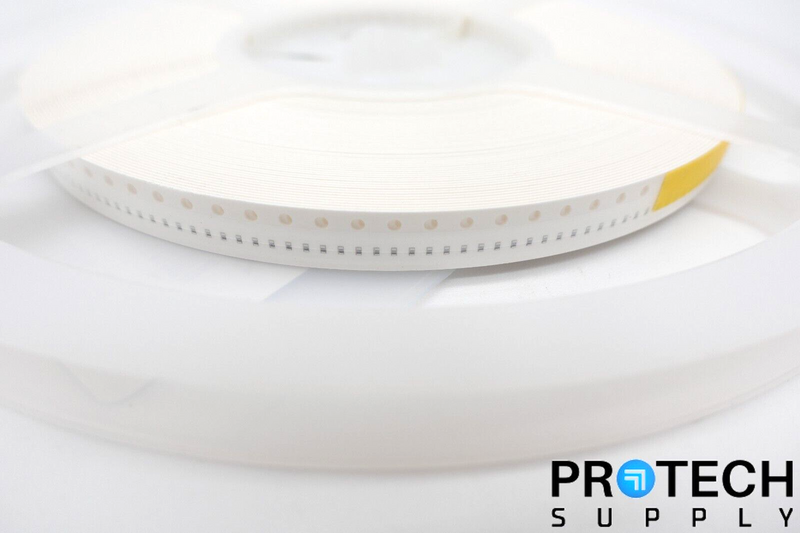 Load image into Gallery viewer, 10000/Reel Yageo RC0402FR-07300KL Thick Film RES 300kOhm ±1% 0402 NEW