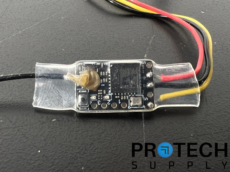 Load image into Gallery viewer, Lot of FrSky R9 Slim+ OTA Receiver Long Range Dual T Antenna / Sensor