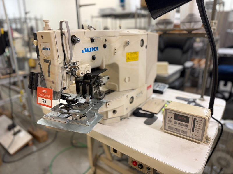 Load image into Gallery viewer, JUKI LK-1920HA Sewing Machine + MC-592
