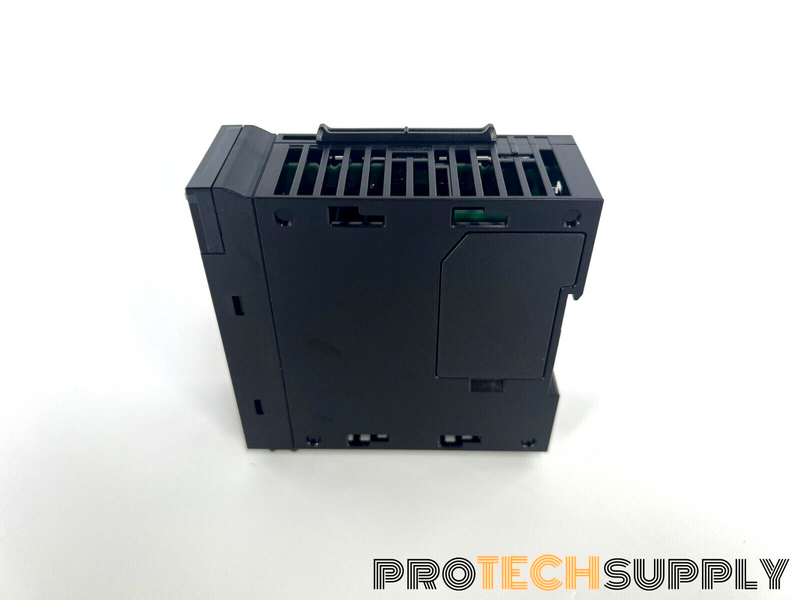 Load image into Gallery viewer, Keyence KV-XLE02 PLC Module Ethernet Interface Module NEW with WARRANTY