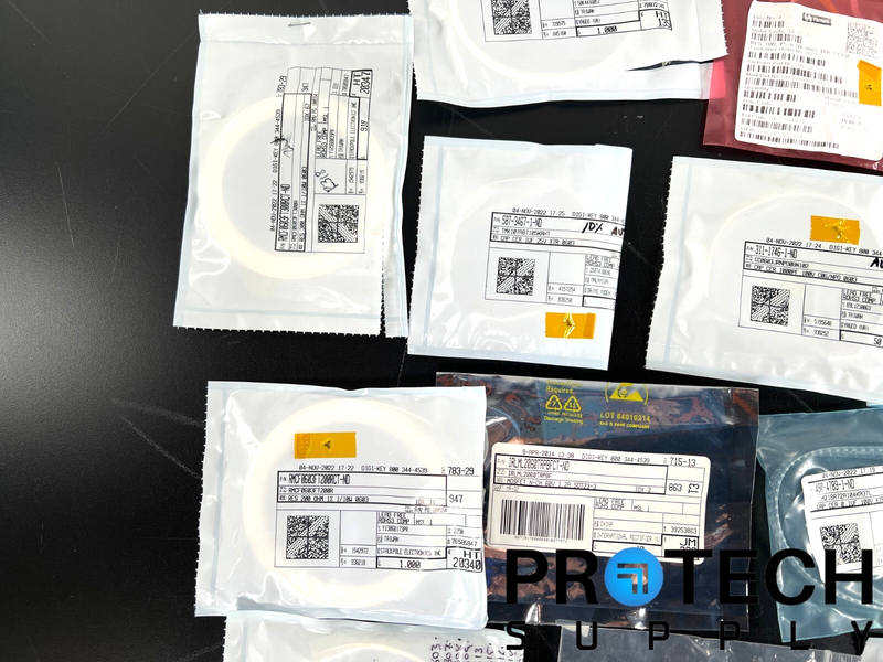 Load image into Gallery viewer, Lot of Misc Passive/Active Parts Capacitor/Resistor/Regulator/Transistor/Chip