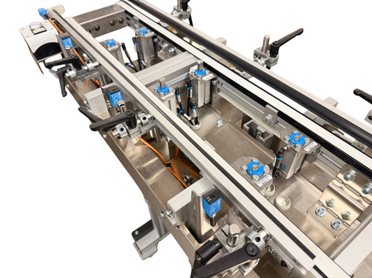 mk DGF-P 2001 Double Belt Conveyor w/ Pneumatic Stops & Sensors, Zahoransky