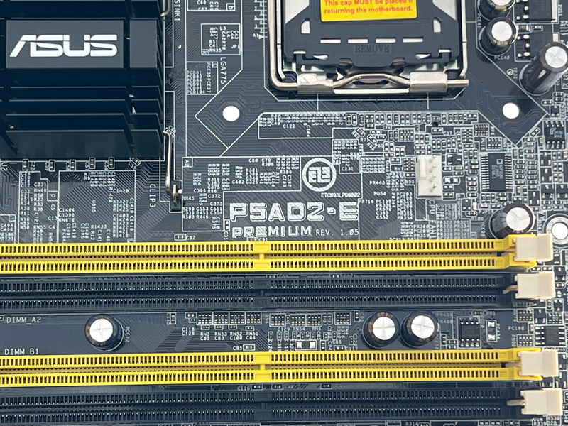Load image into Gallery viewer, Asus P5AD2-E Deluxe Motherboard + Accessories NEW

