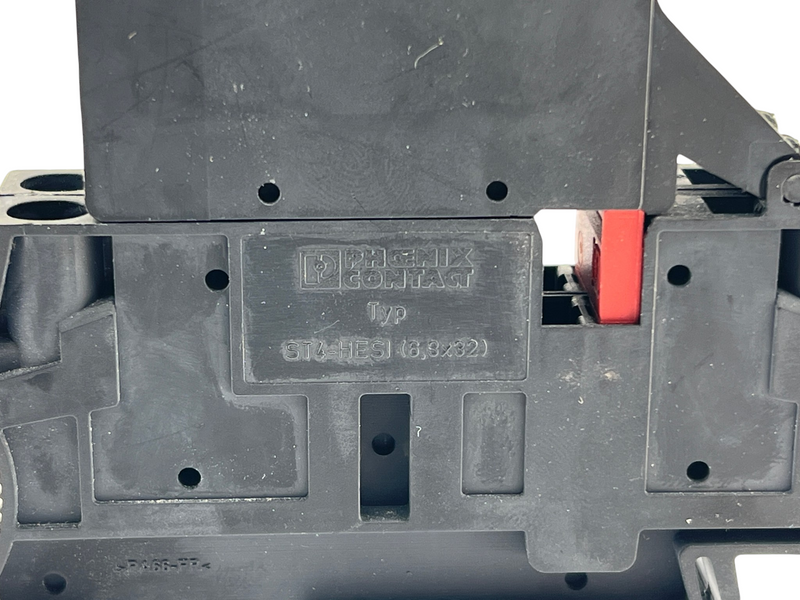 Load image into Gallery viewer, (Lot of 24) Phoenix Contact ST4-HESI Fuse Block Terminal
