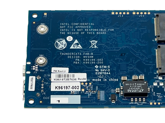 Intel Thundercat3 Test Board + Western Digital 256GB SSD + Innodisk 512GB SSD