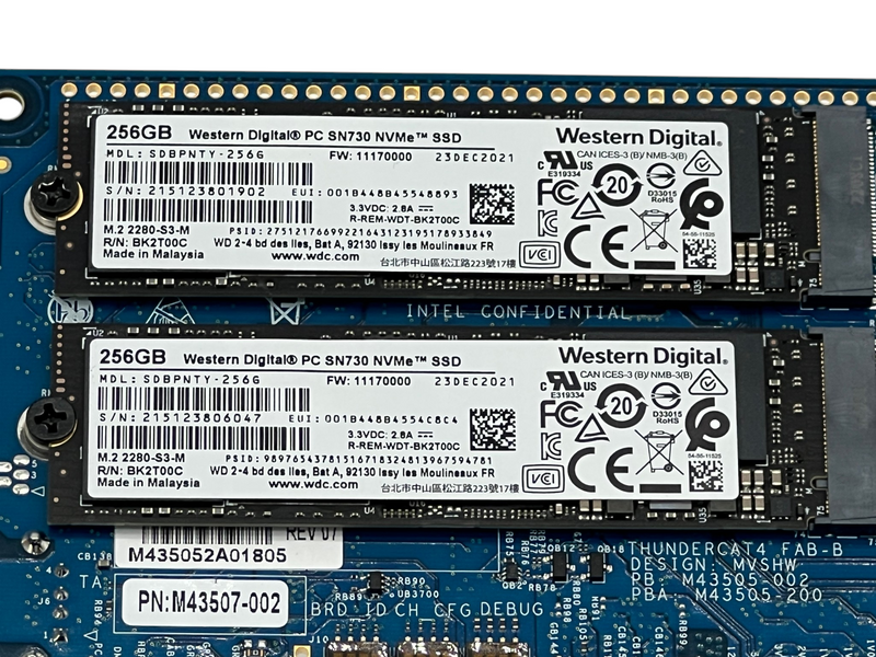 Load image into Gallery viewer, Intel Thundercat3 Test Board + x2 Western Digital SN730 256GB SSD Assy
